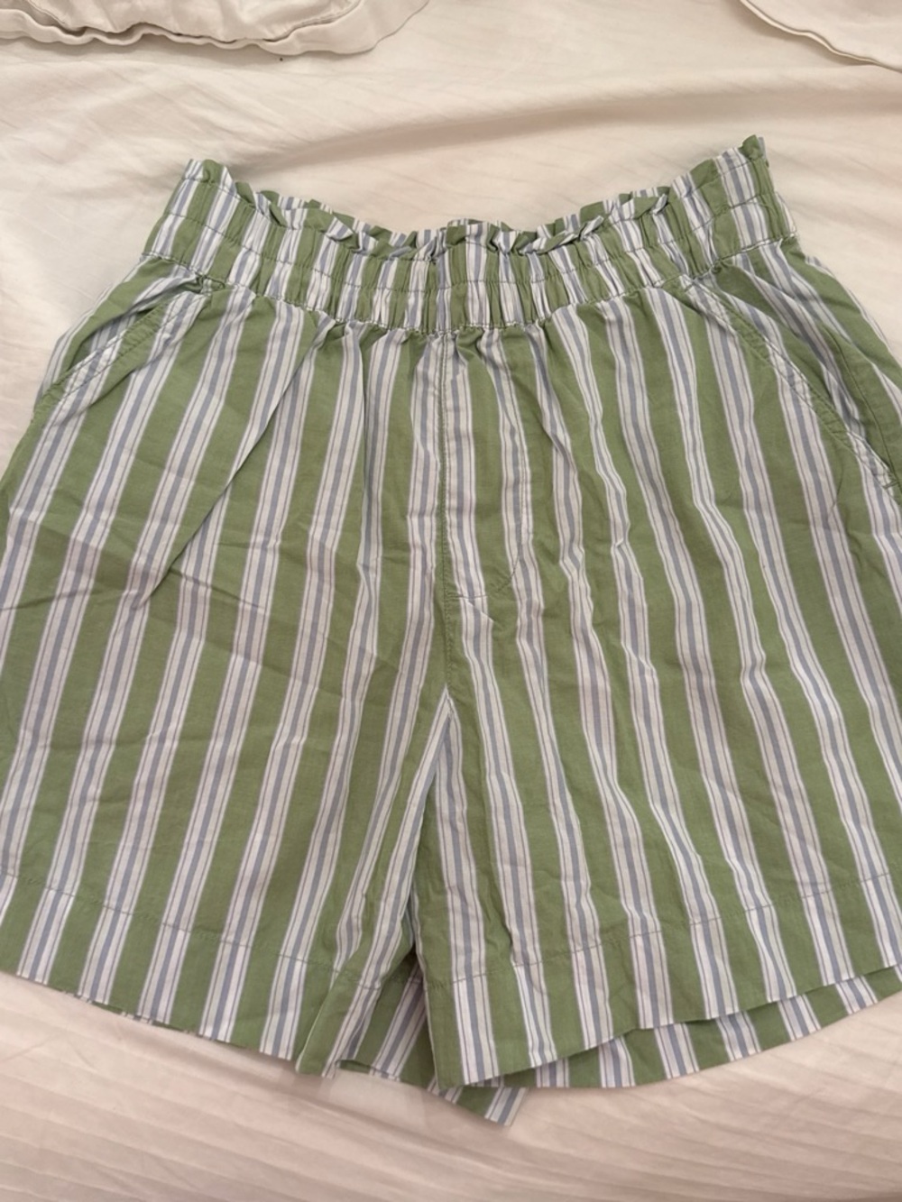 aerie green and white shorts